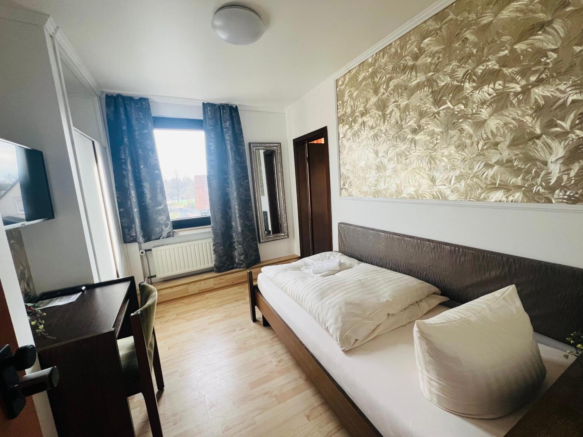 Hotel Ellermann Vlotho Buitenkant foto