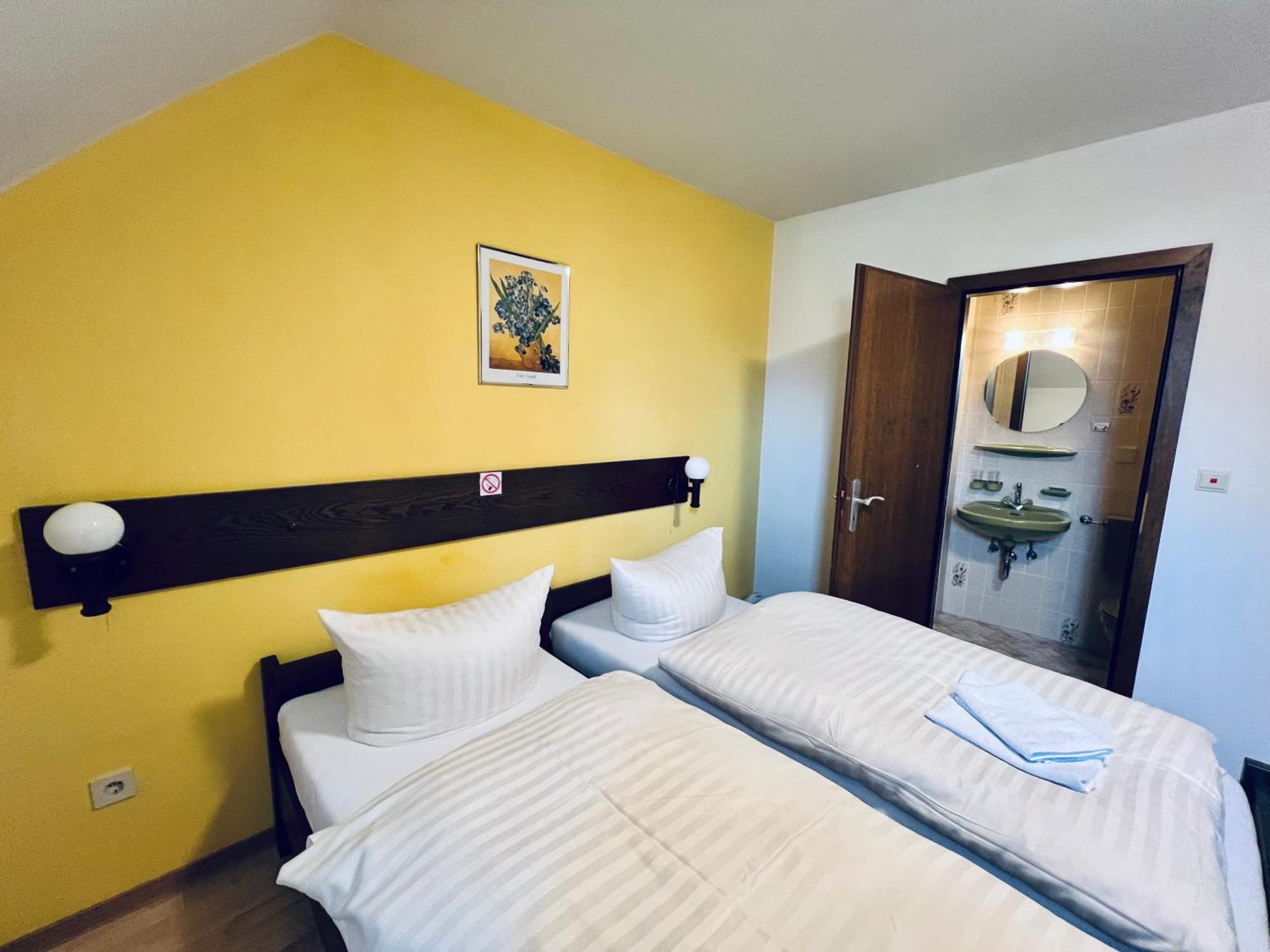 Hotel Ellermann Vlotho Buitenkant foto